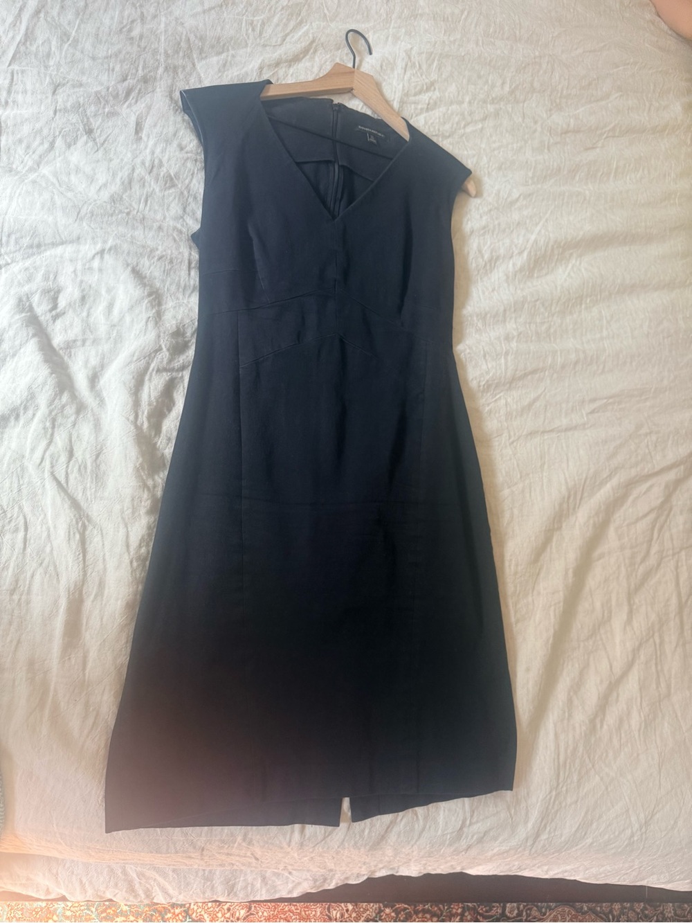 Banana Republic Black Cap-Sleeve V-Neck Sheath Dress